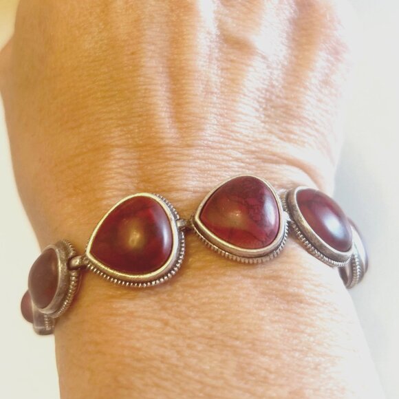 Lucky Brand Dark Red Women's Distressed Silvertone toggle bracelet Boho style - Picture 1 of 8